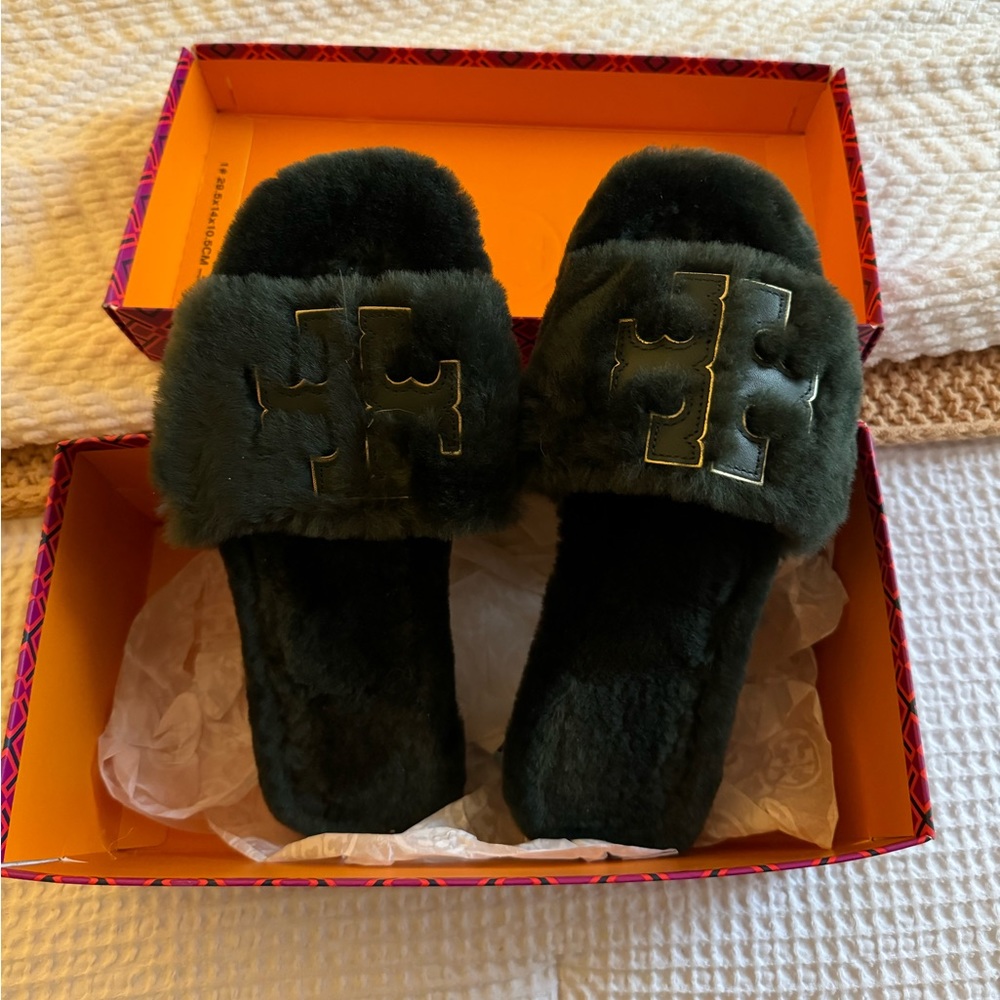 TORY BURCH SLIPPERS